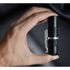 Käsivalaisin KLARUS XT1C